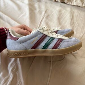 Adidas Gazelle Indoor Blue Dawn Collegiate Burgundy